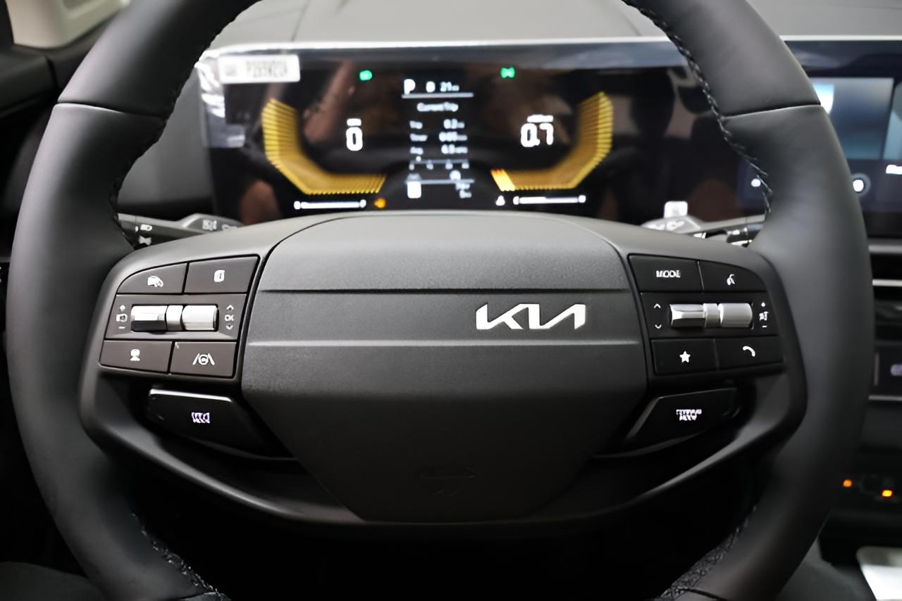 2027 Kia Sportage EX