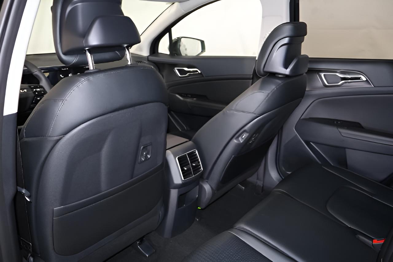 2027 Kia Sportage EX