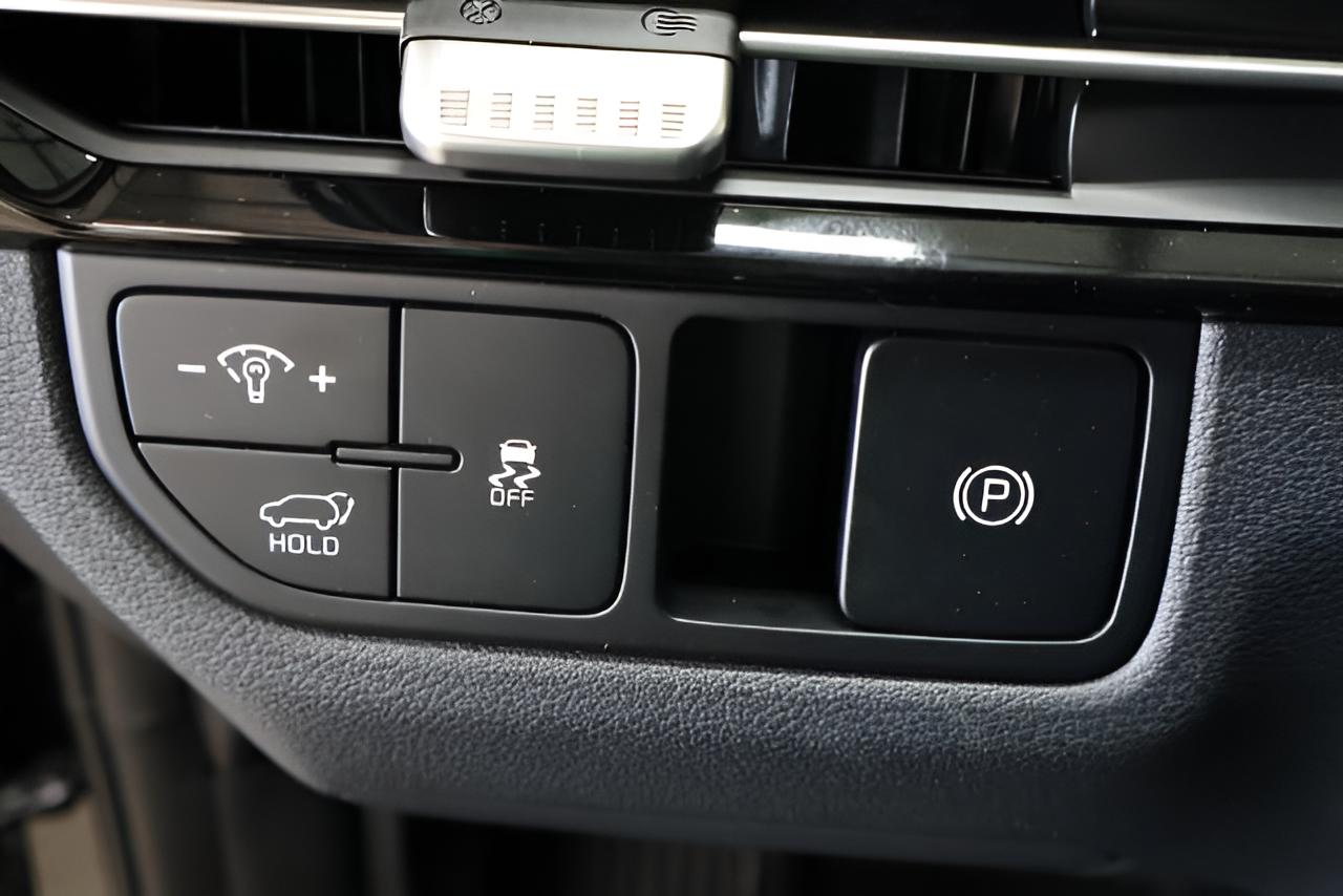 2027 Kia Sportage EX