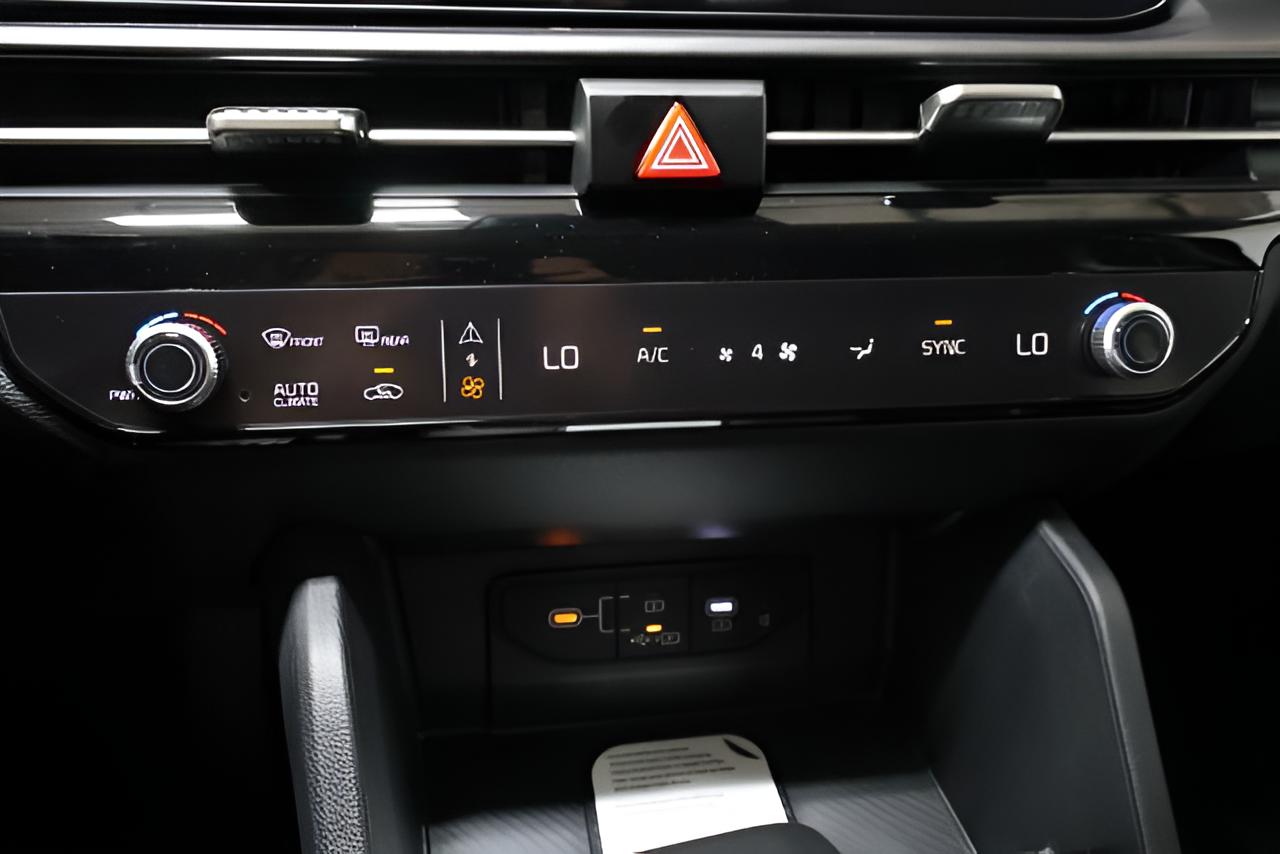 2027 Kia Sportage EX