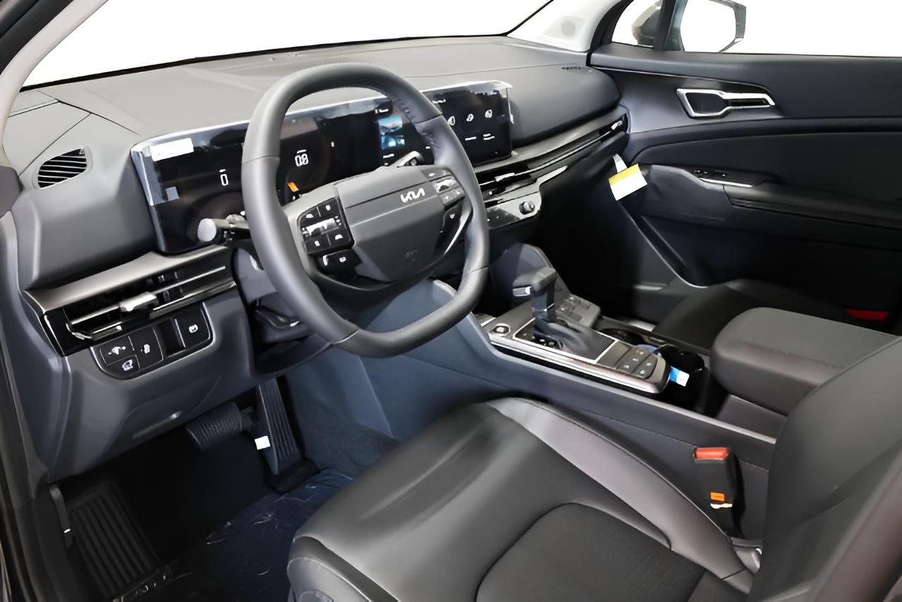 2027 Kia Sportage EX