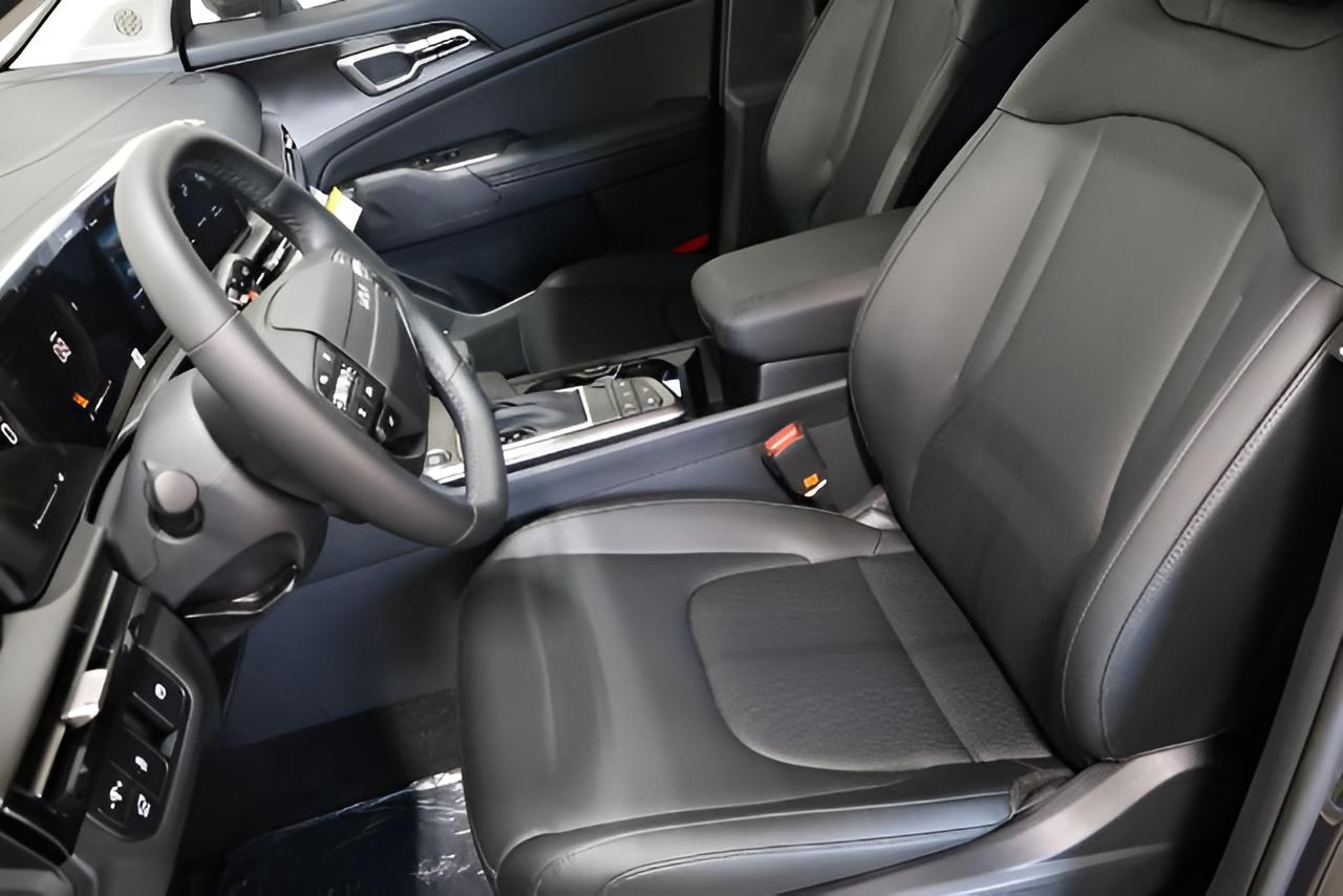 2027 Kia Sportage EX