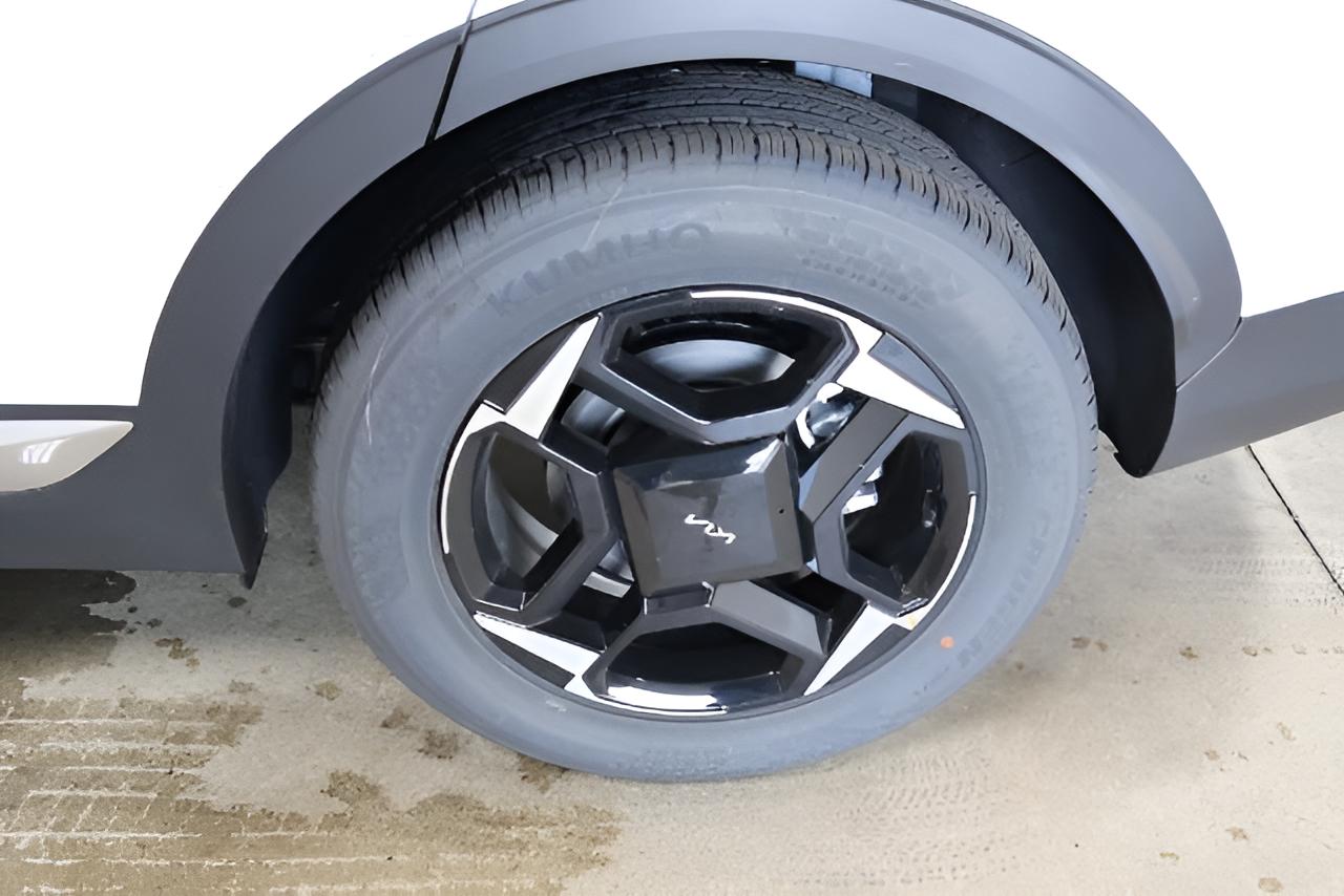 2027 Kia Sportage EX