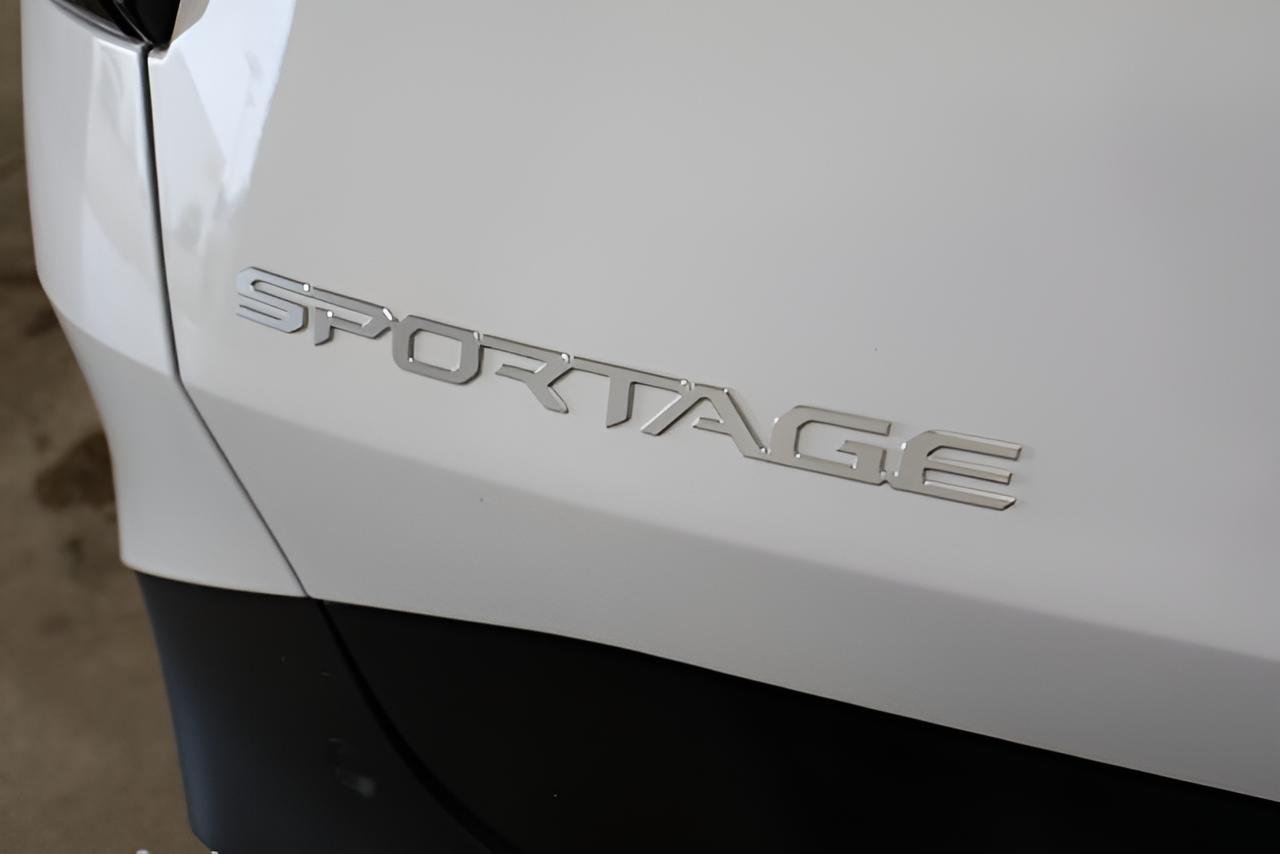 2027 Kia Sportage EX