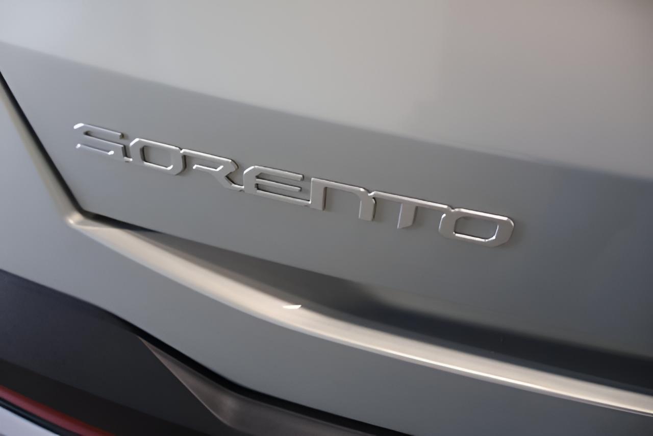 2026 Kia Sorento LX
