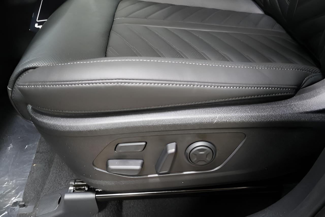 2026 Kia Sorento X-Line SX Prestige - Photo 10