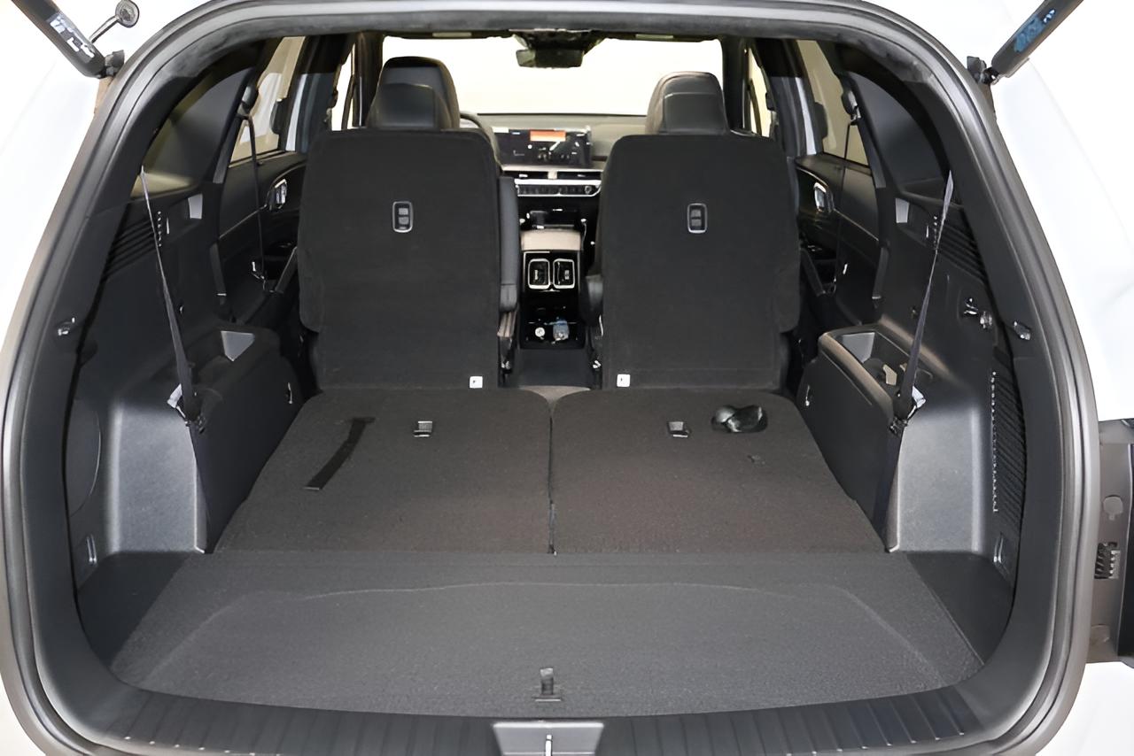 2026 Kia Sorento X-Line SX Prestige - Photo 7