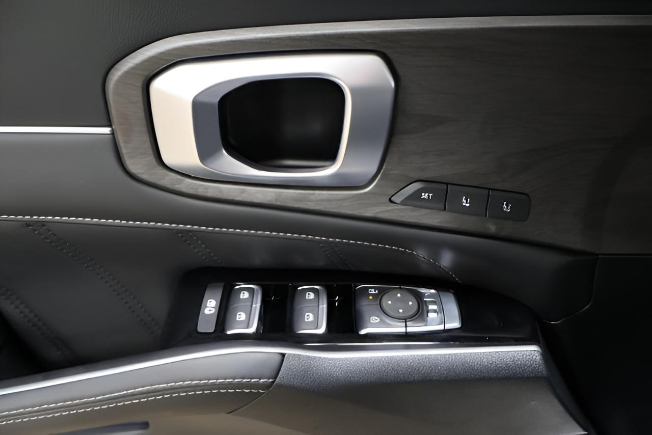 2026 Kia Sorento X-Line SX Prestige - Photo 9