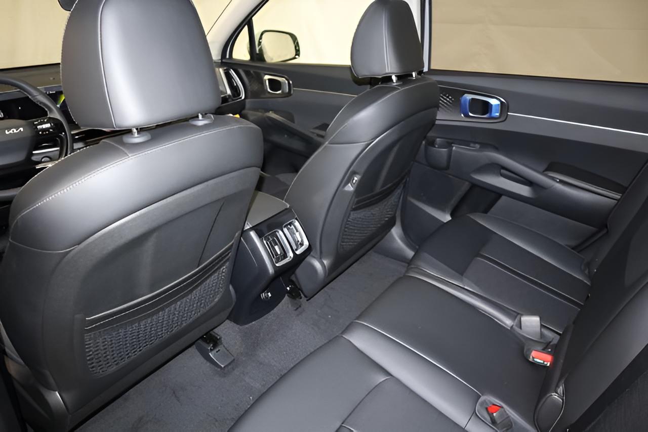 2026 Kia Sorento S - Photo 12