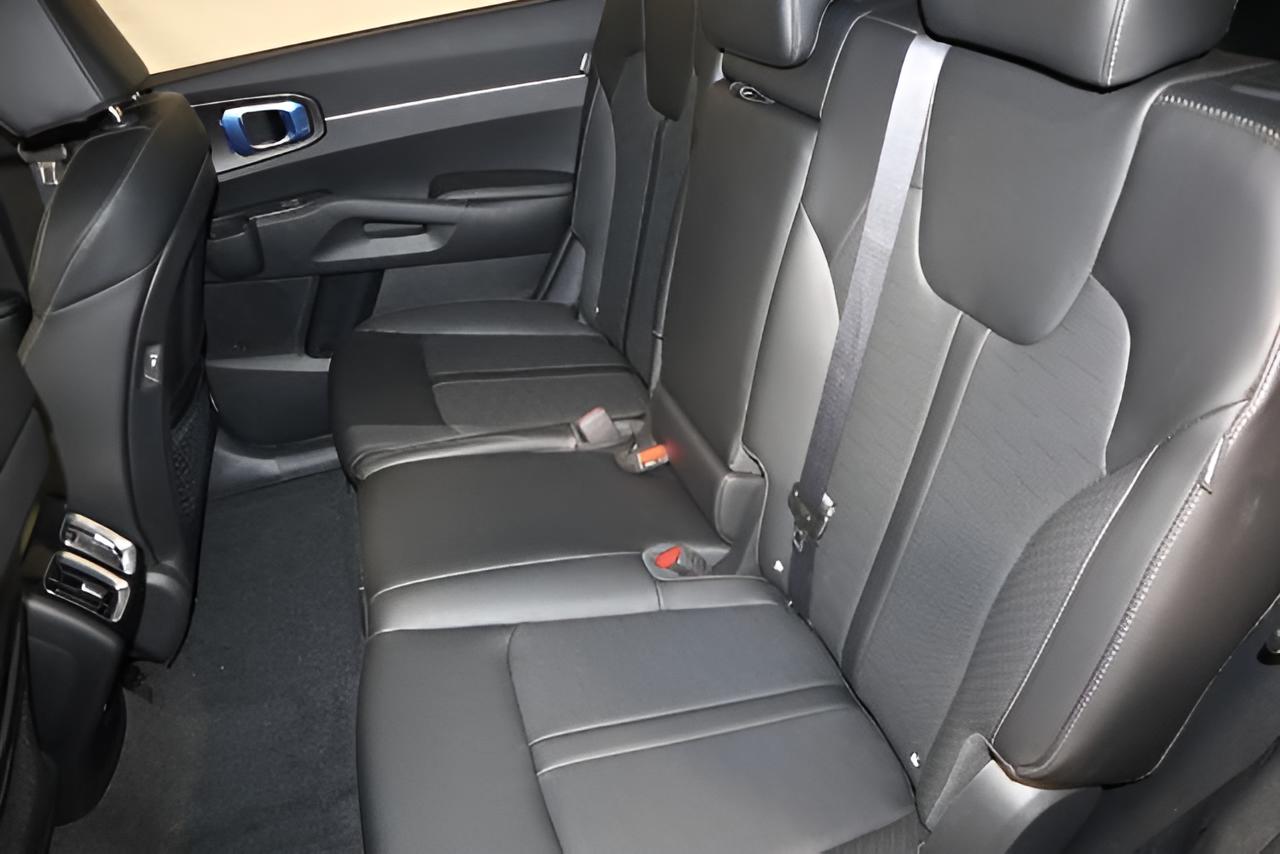 2026 Kia Sorento S - Photo 13