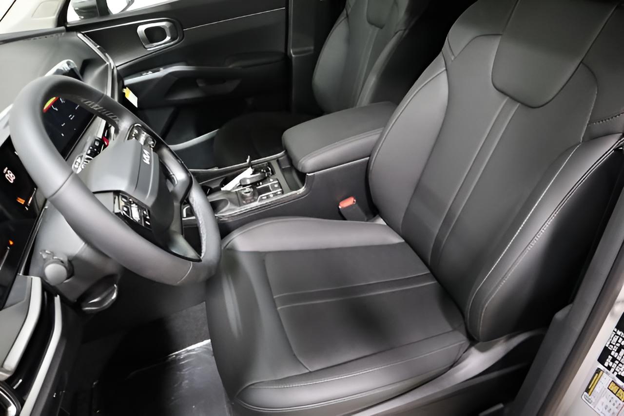2026 Kia Sorento S - Photo 15