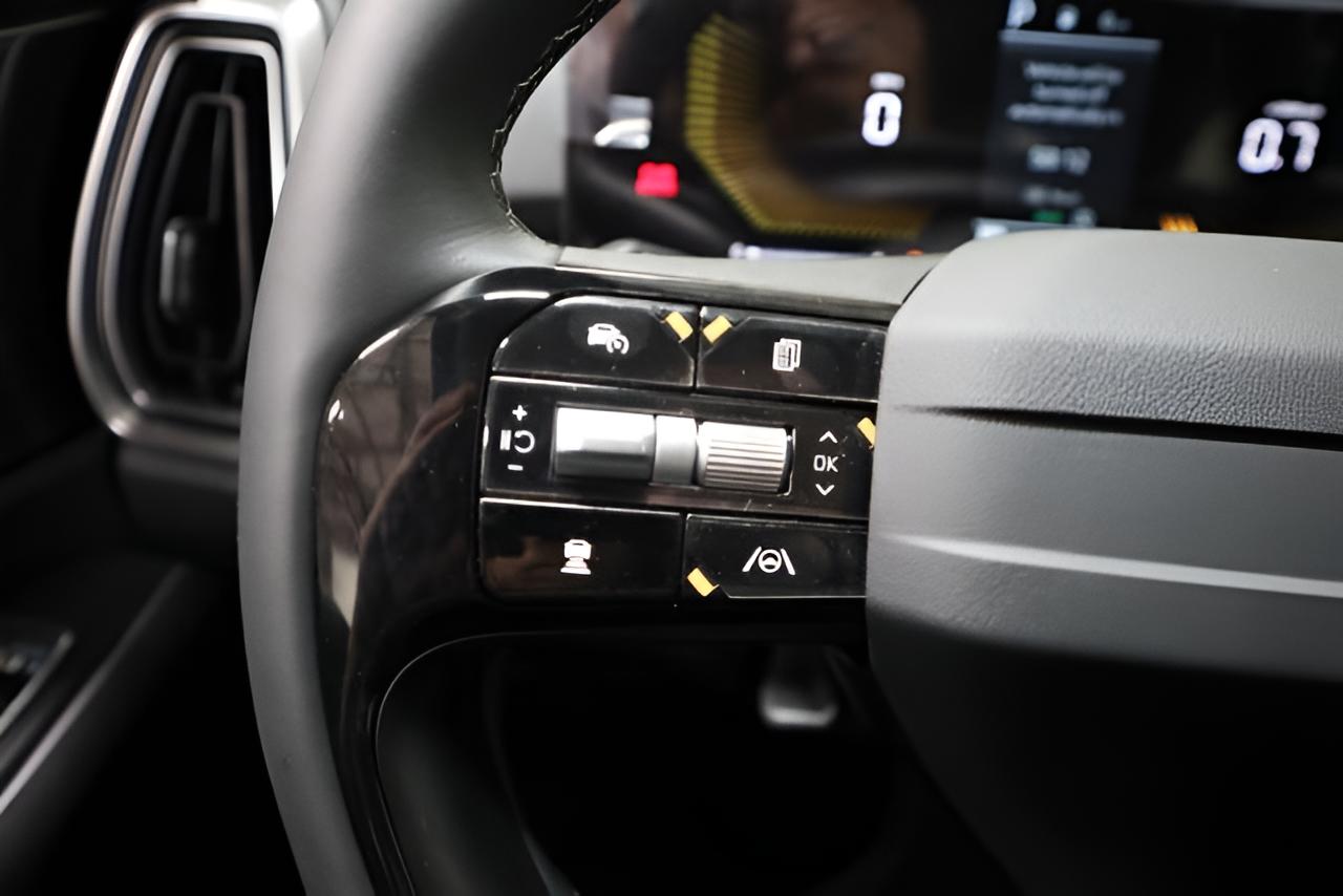 2026 Kia Sorento S - Photo 17