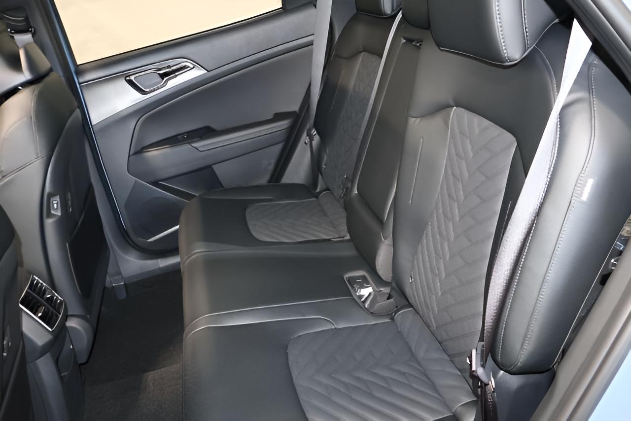 2027 Kia Sportage Hybrid X-Line