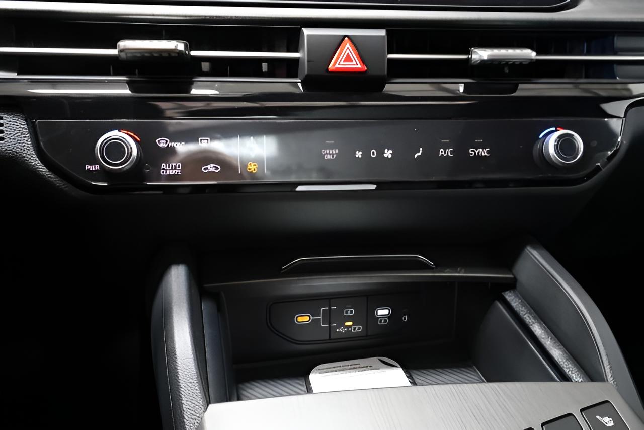 2027 Kia Sportage Hybrid X-Line