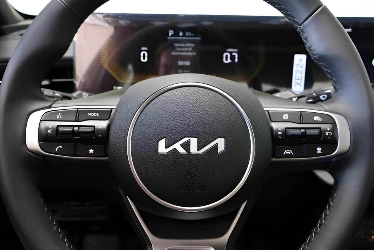 2026 Kia K5 GT-Line