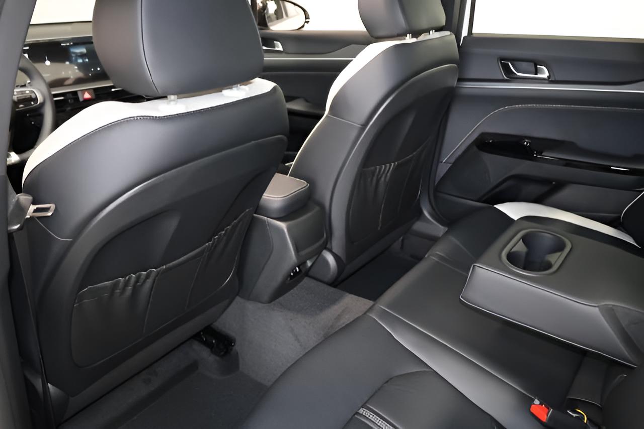 2027 Kia K5 GT-Line