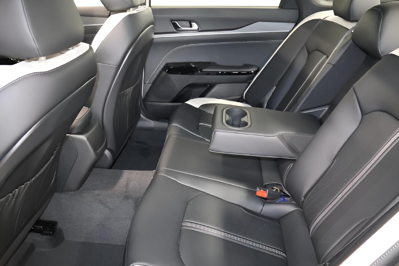 2027 Kia K5 GT-Line