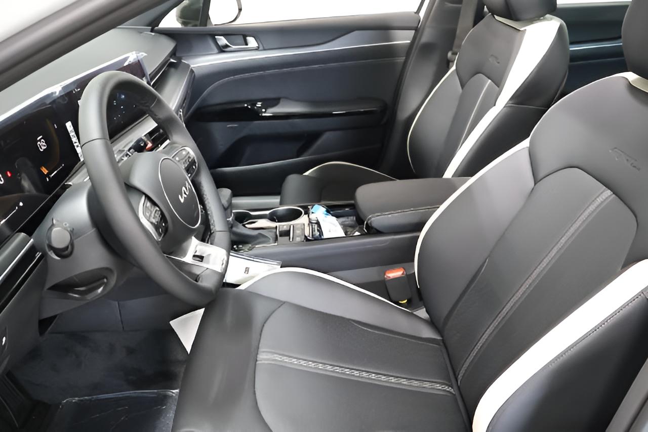 2027 Kia K5 GT-Line