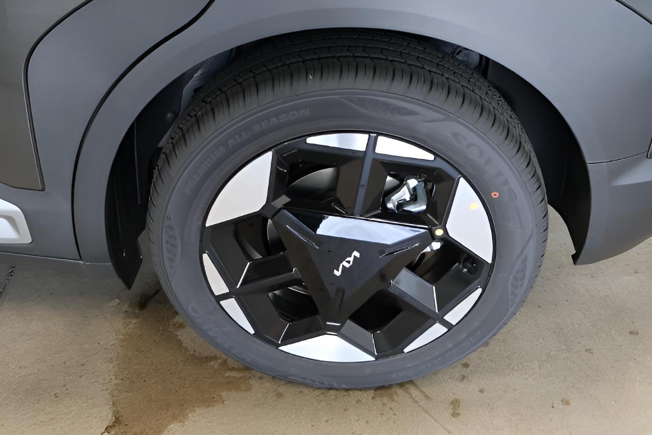 2027 Kia Seltos S