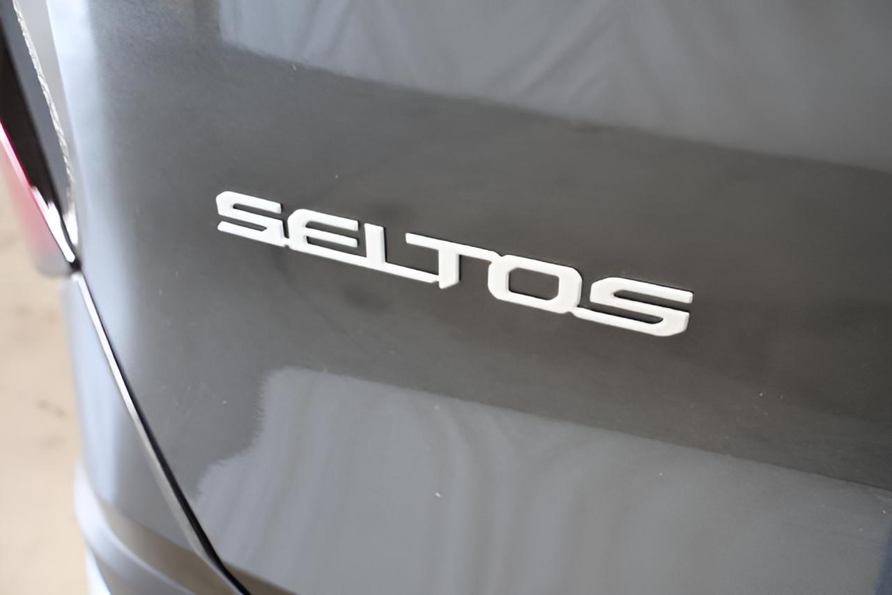 2027 Kia Seltos S