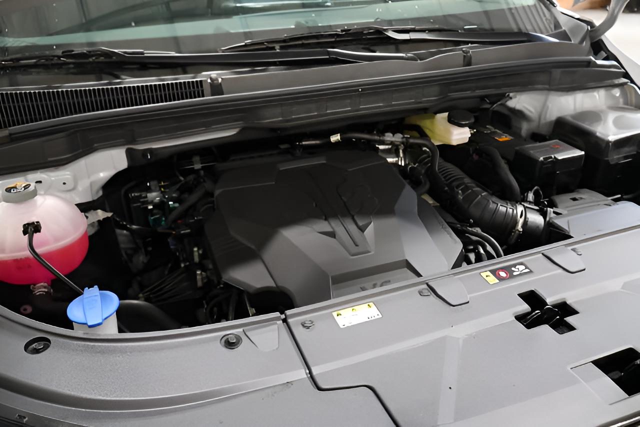 2027 Kia Carnival LXS