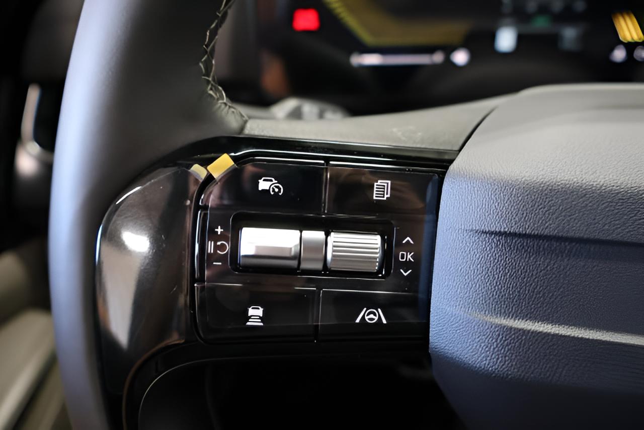 2027 Kia Carnival LXS