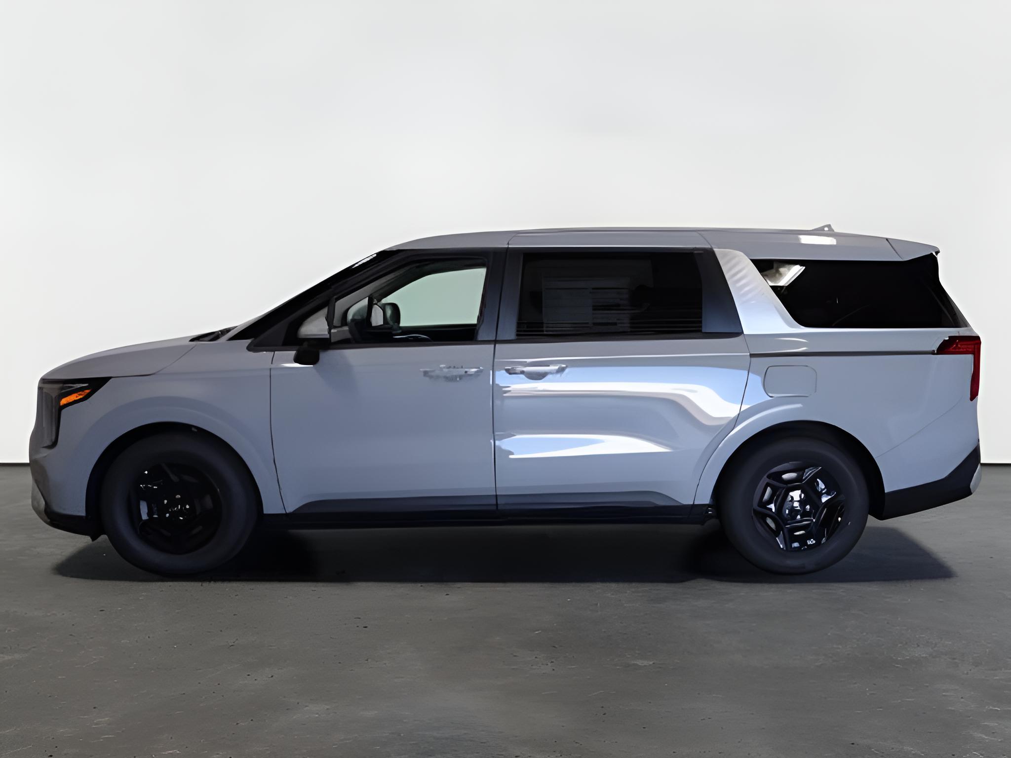 2027 Kia Carnival LXS