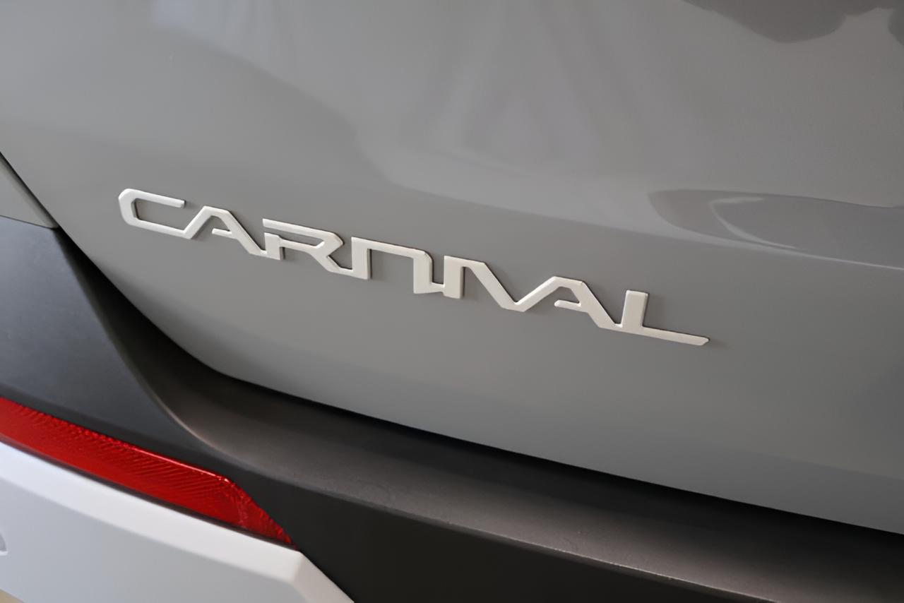 2027 Kia Carnival LXS