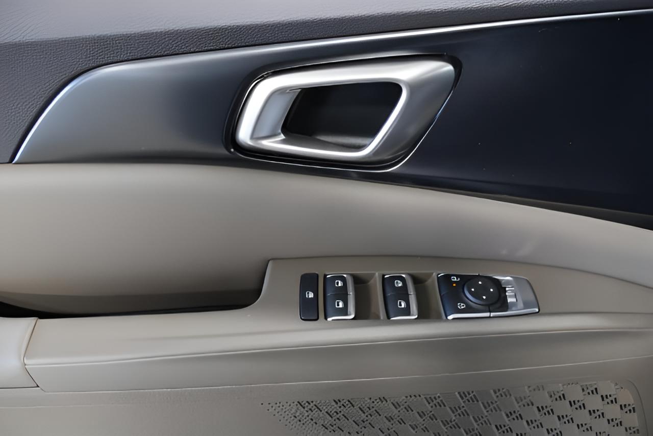 2027 Kia Carnival LXS