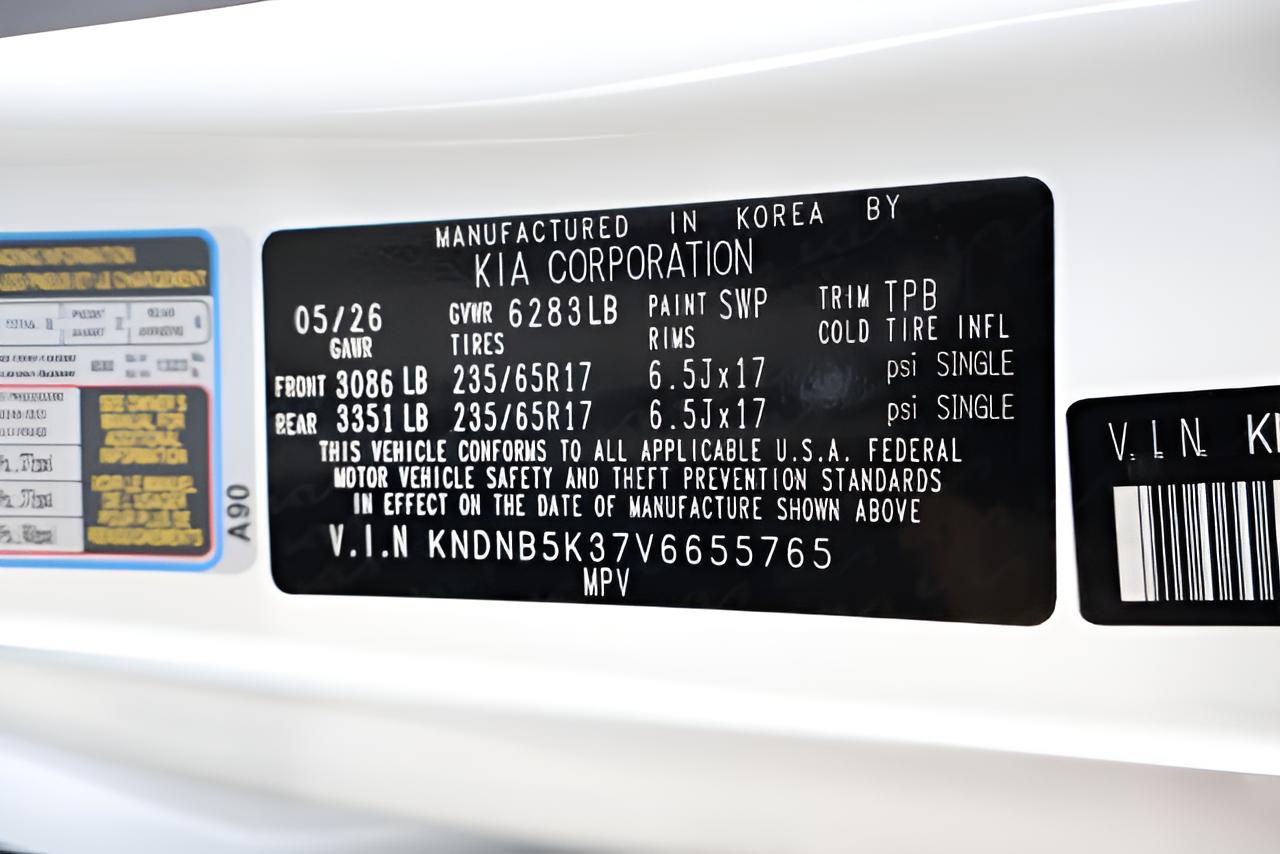 2027 Kia Carnival LXS