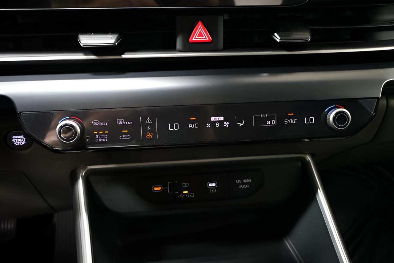 2026 Kia Carnival LXS
