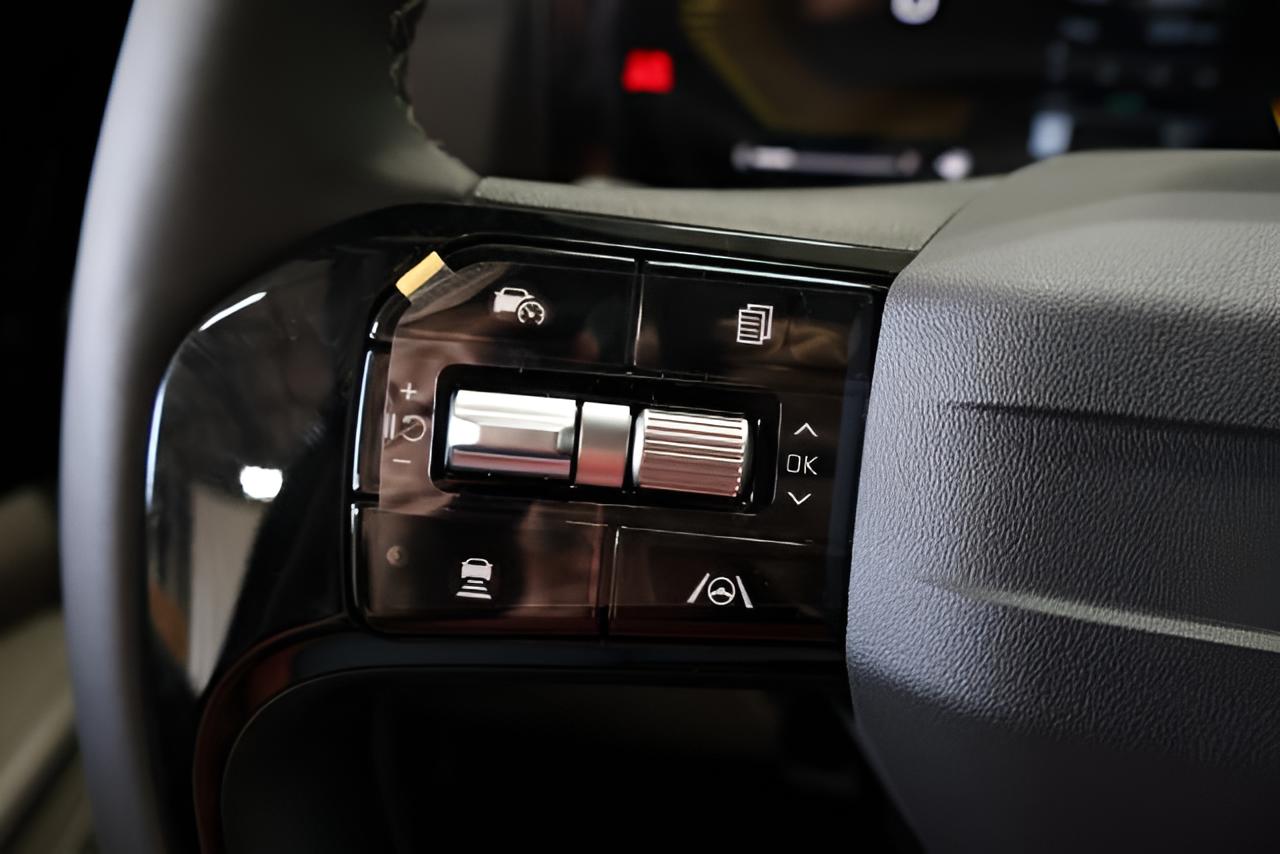 2027 Kia Carnival LXS