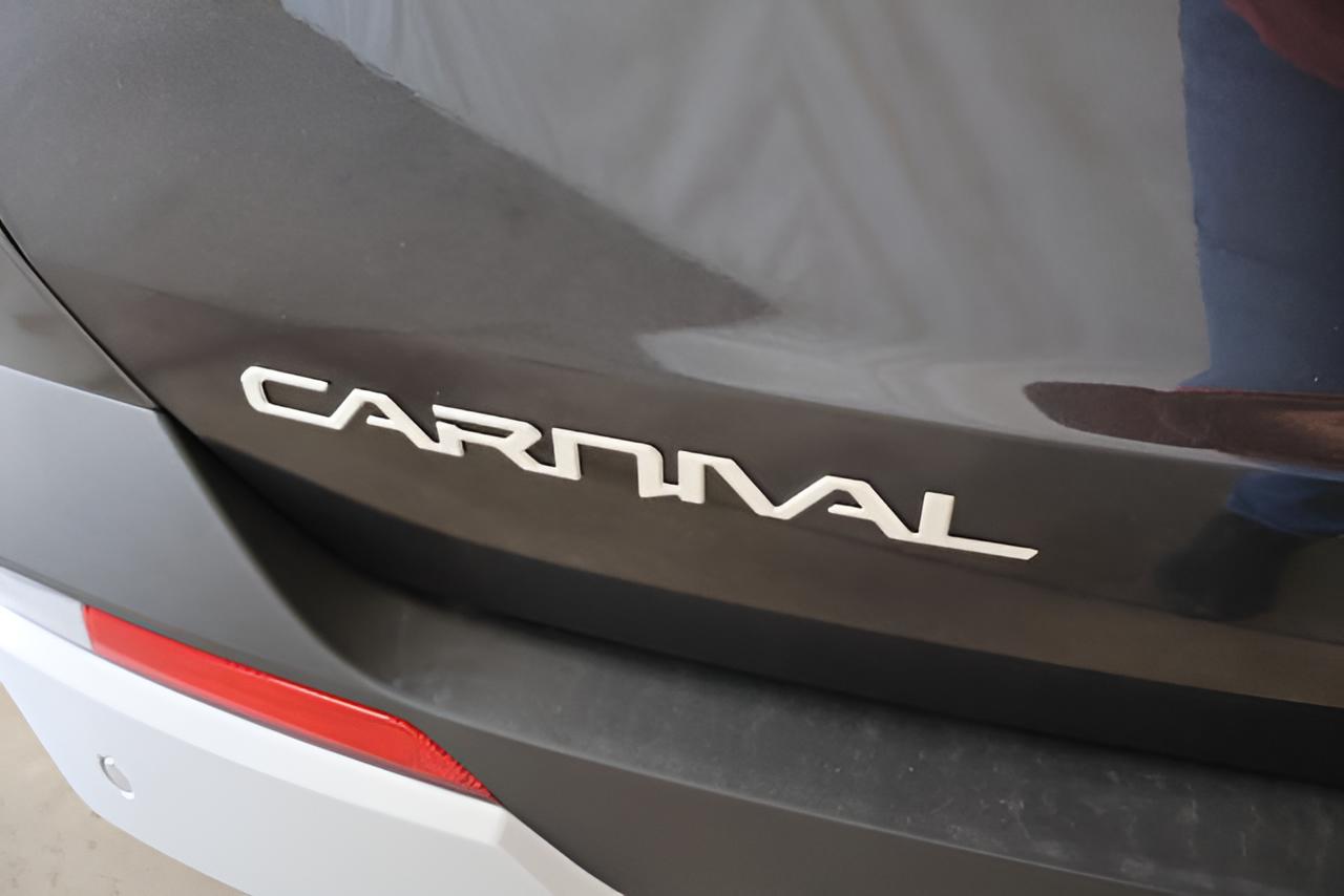 2027 Kia Carnival LXS