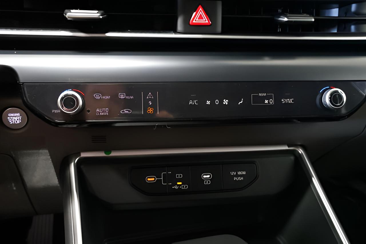 2027 Kia Carnival LXS