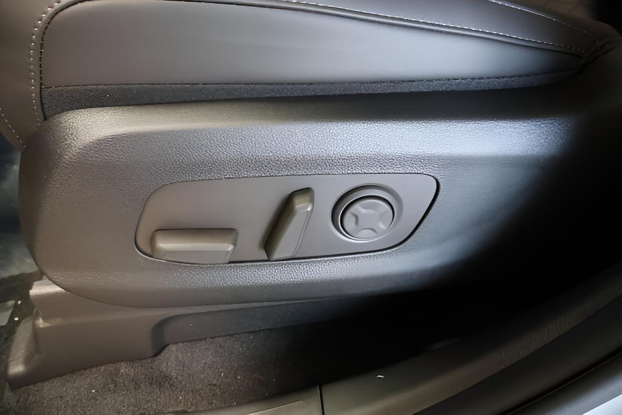 2027 Kia Carnival EX