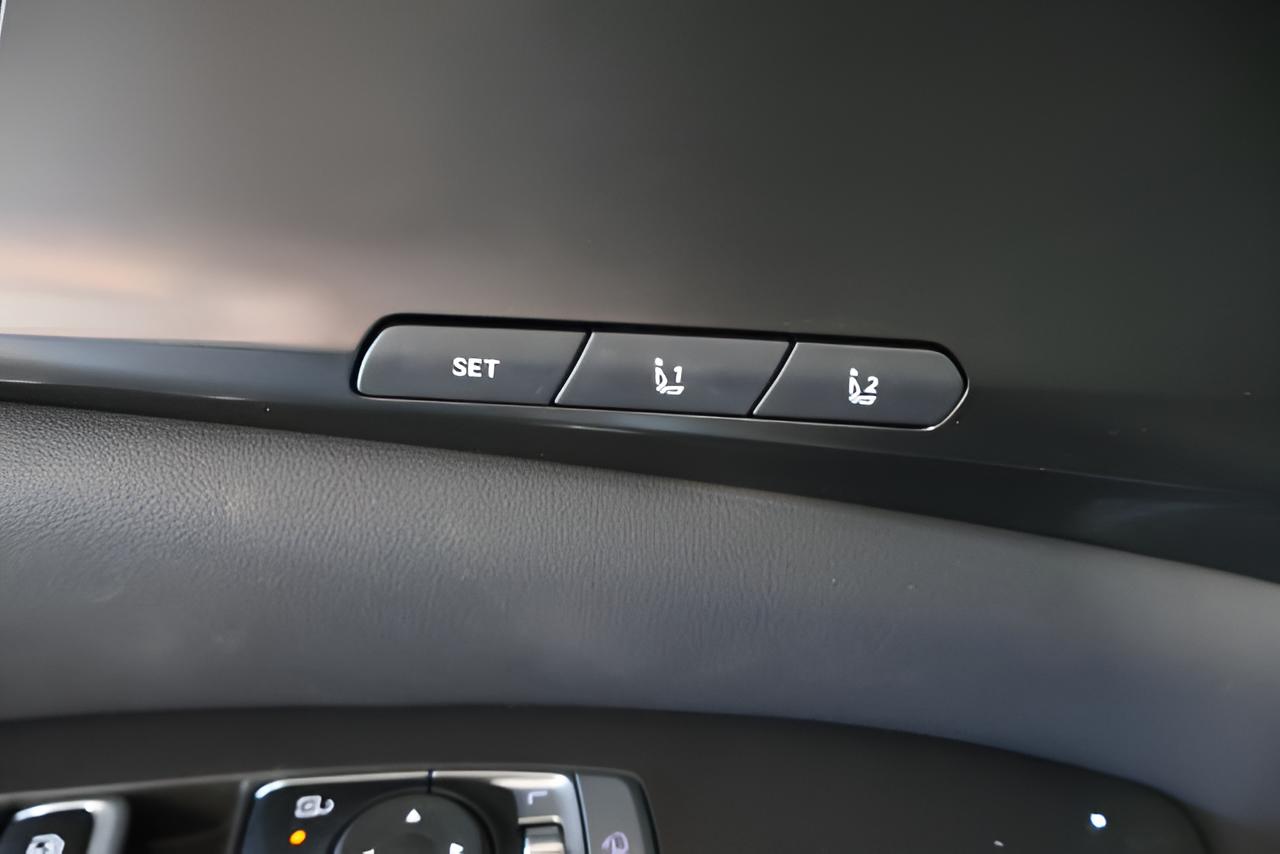 2027 Kia Carnival EX