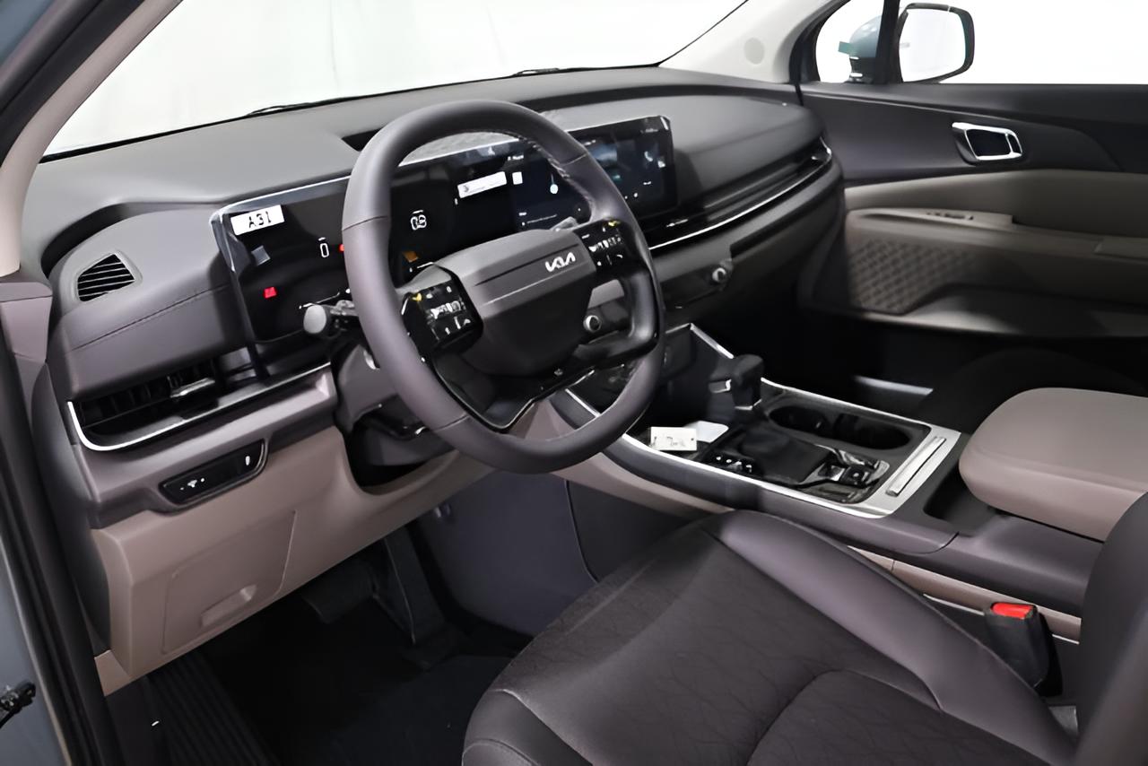2027 Kia Carnival EX