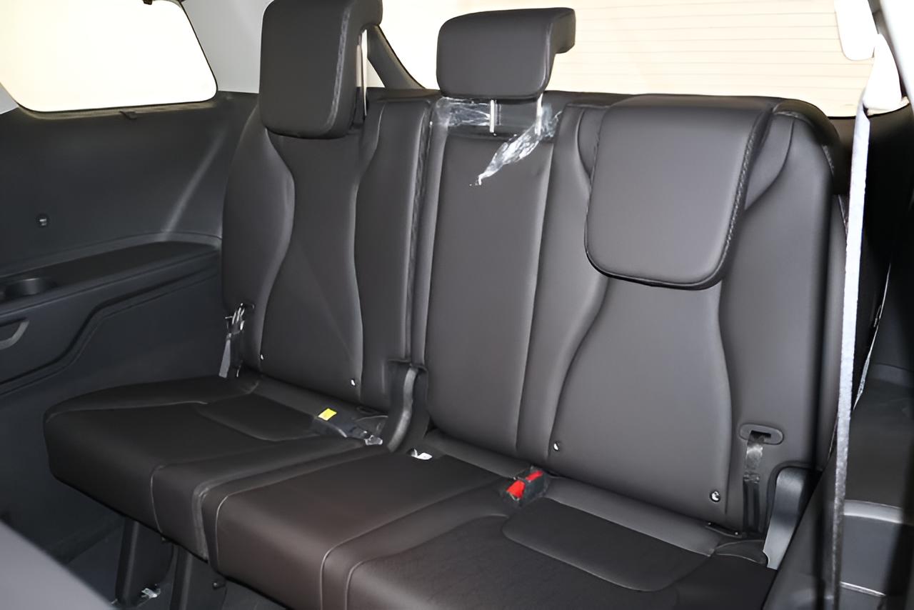 2027 Kia Carnival EX