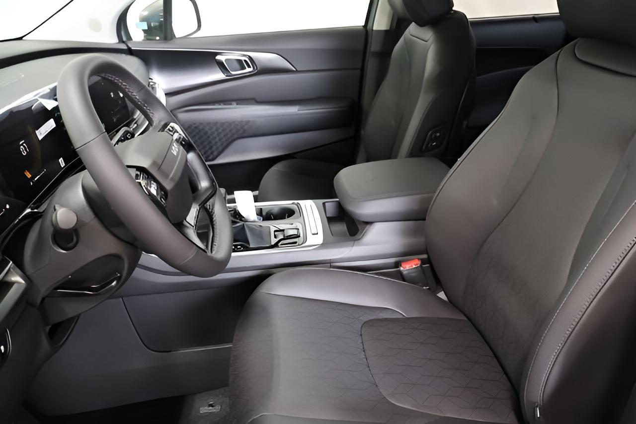 2027 Kia Carnival EX