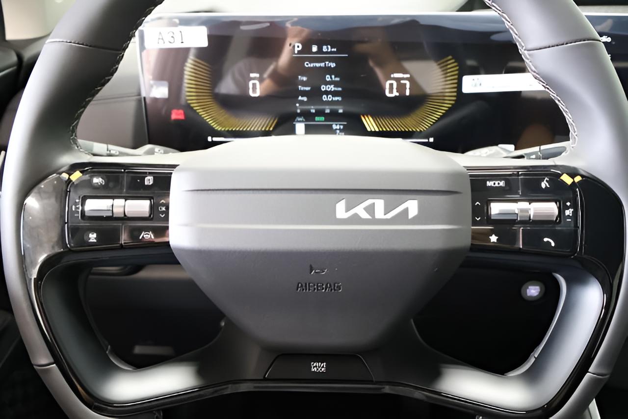 2027 Kia Carnival EX