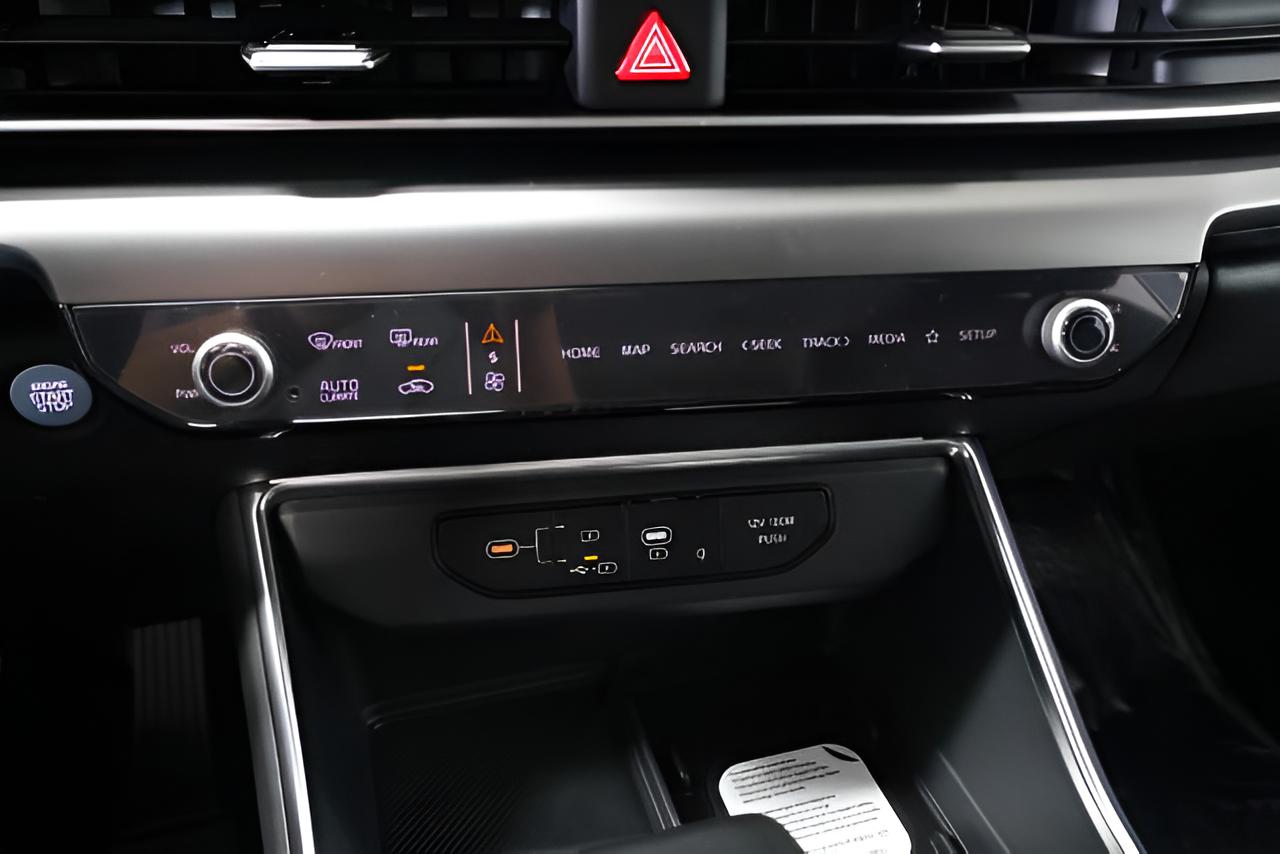 2027 Kia Carnival EX