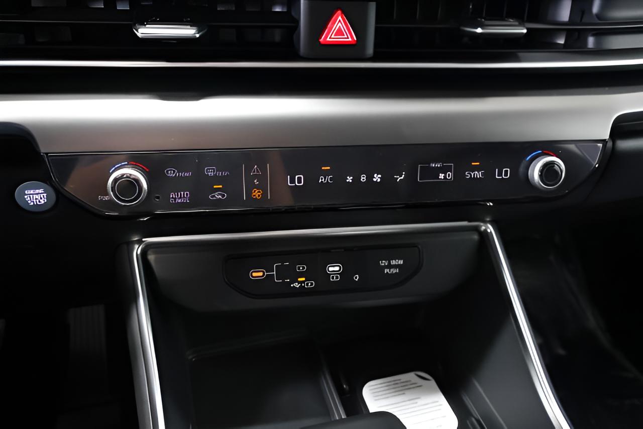 2027 Kia Carnival EX