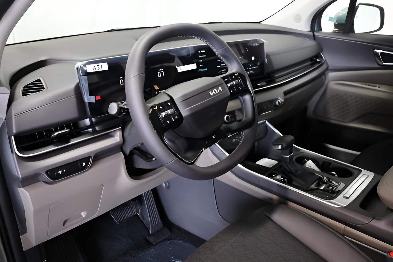 2027 Kia Carnival EX