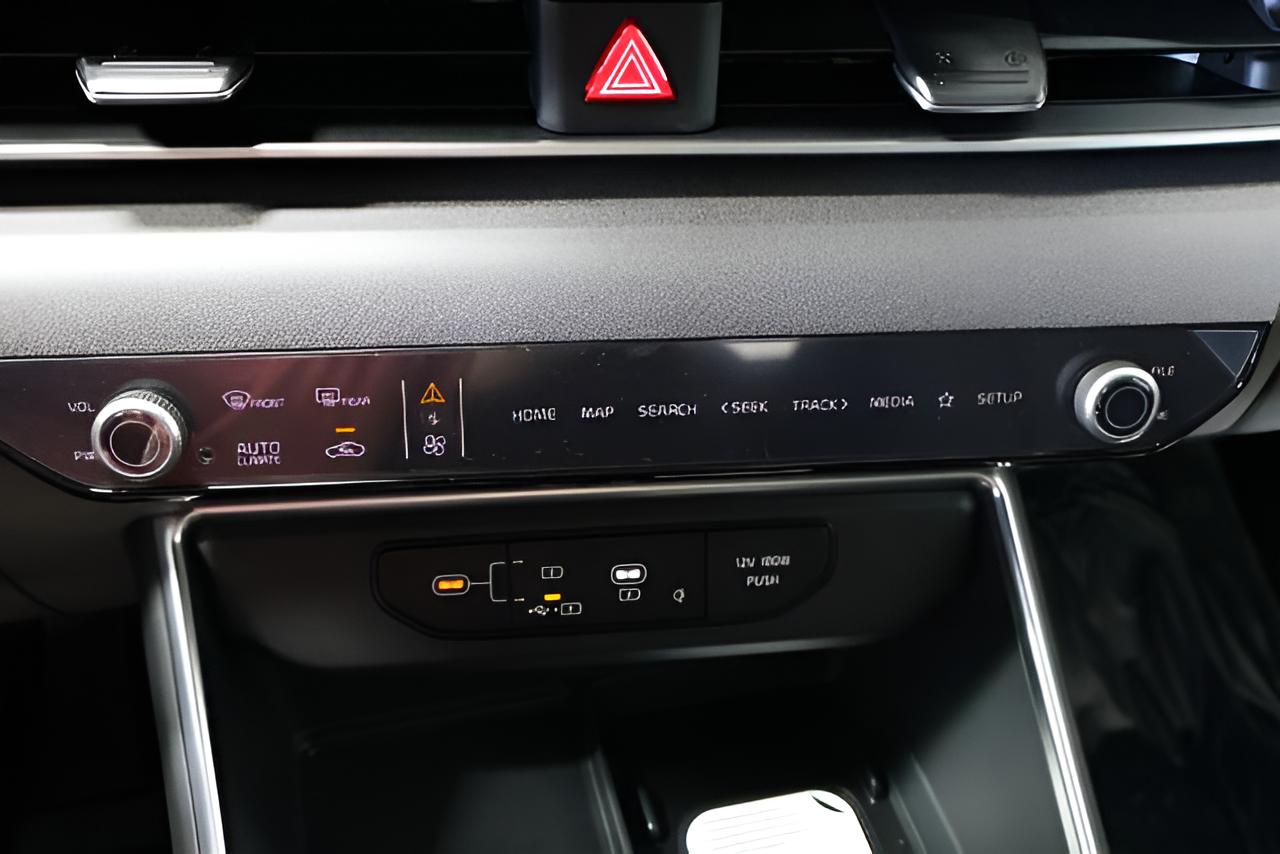 2027 Kia Carnival EX
