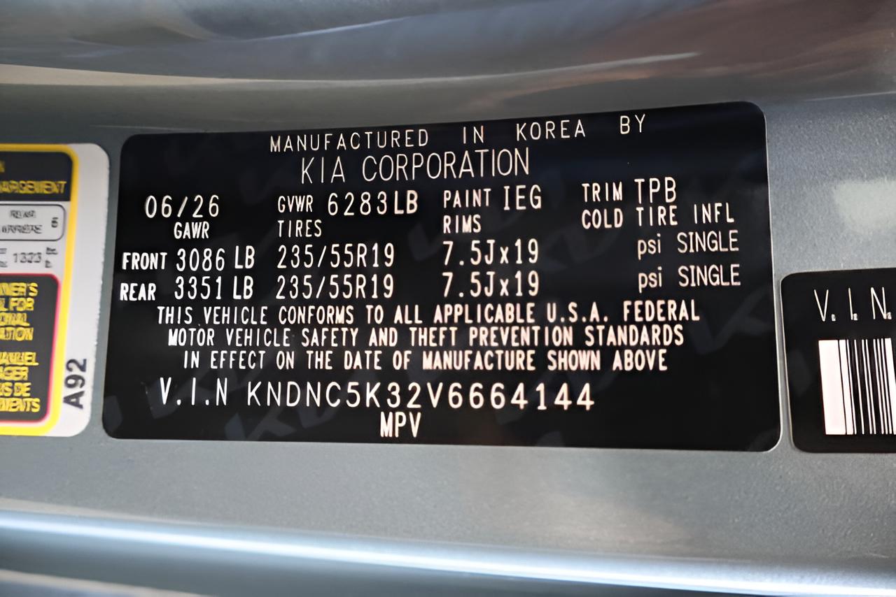 2027 Kia Carnival EX