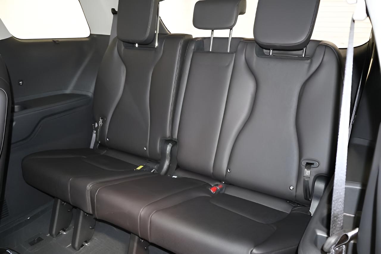 2027 Kia Carnival EX