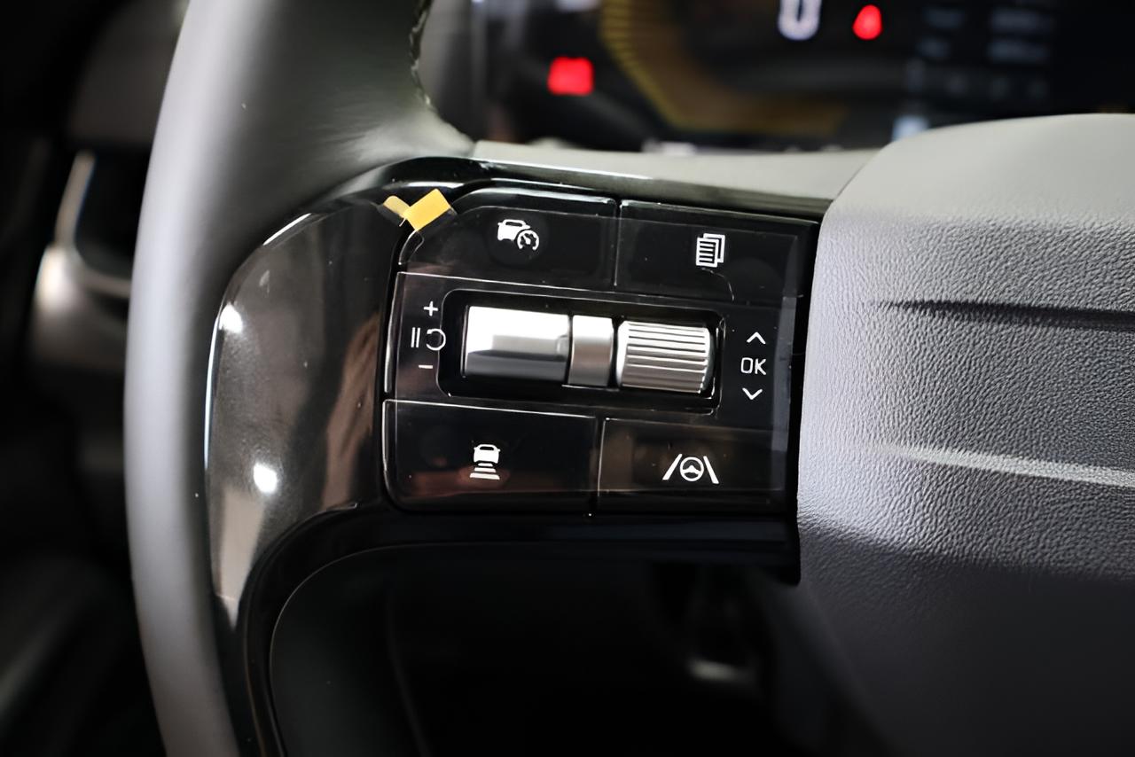 2027 Kia Carnival EX