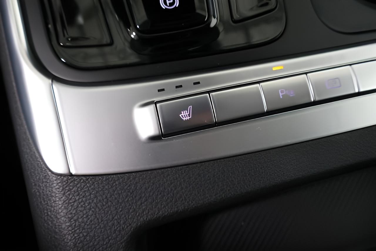 2027 Kia Carnival EX