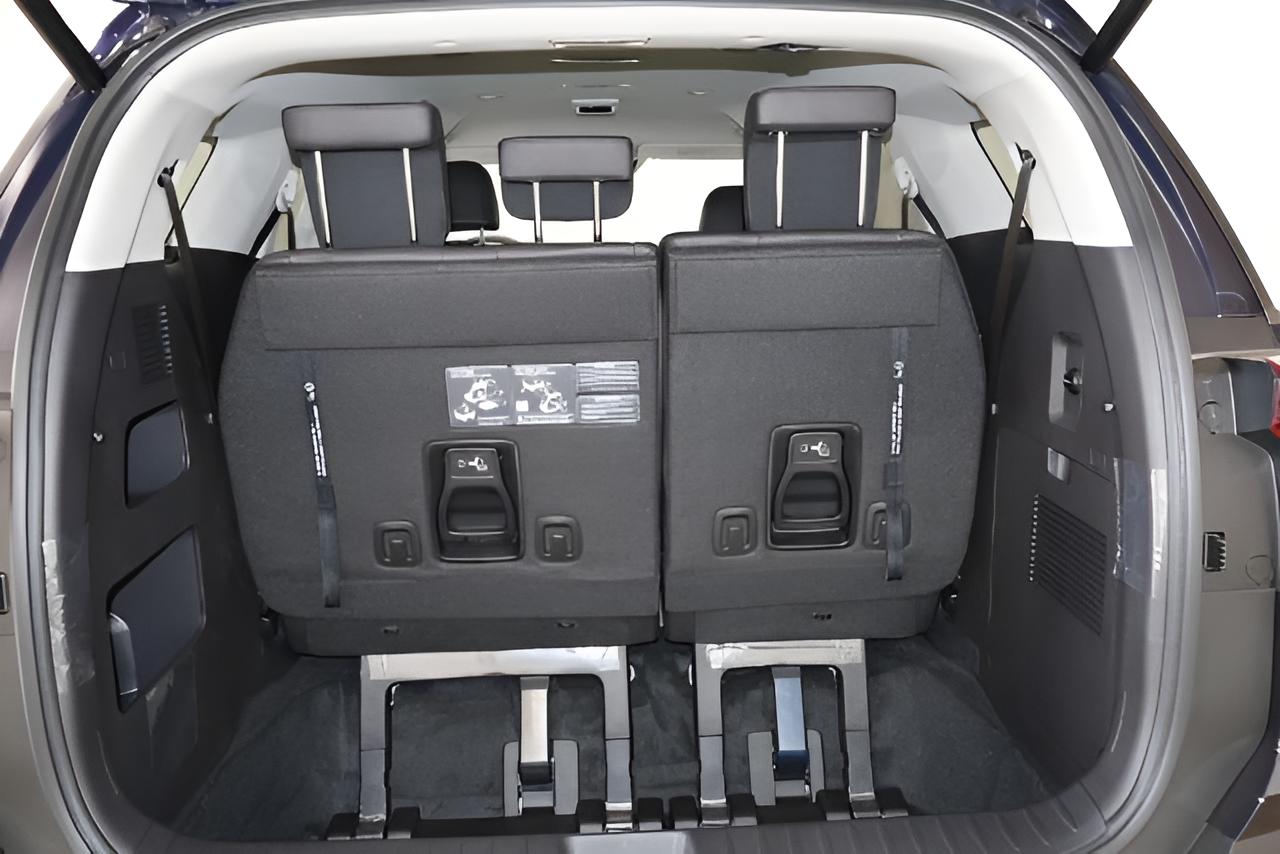 2027 Kia Carnival EX