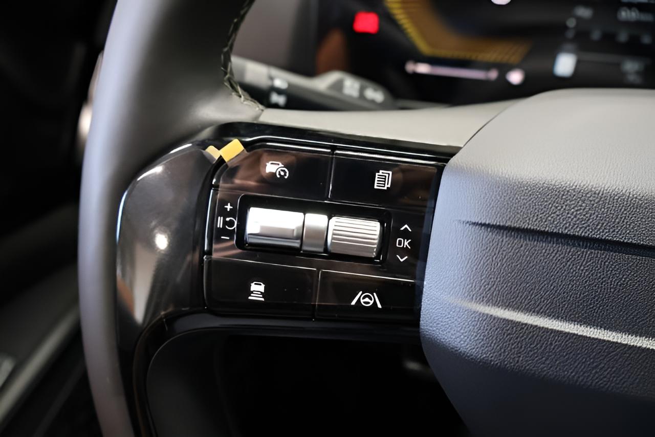 2027 Kia Carnival EX